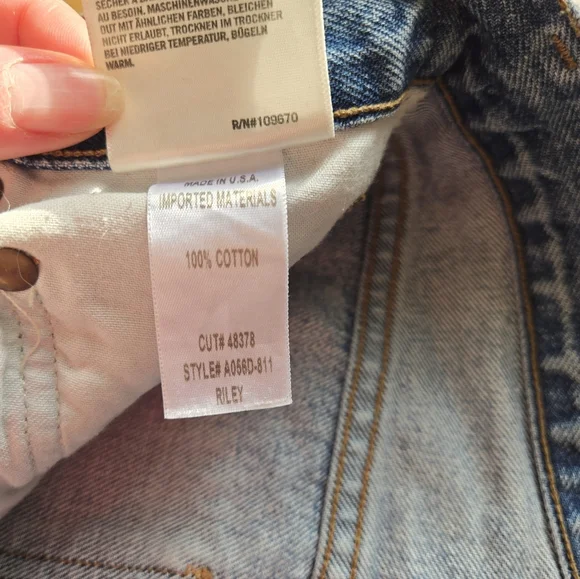 Agolde Riley Cutoffs 100% Cotton - Picture 4 of 4